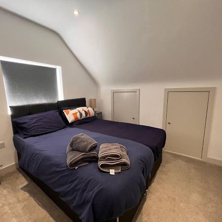 Star London Finchley Road 3-Bed Haven Apartment ภายนอก รูปภาพ